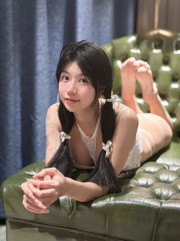 秘书+内衣 [28P 1V] - 魚神